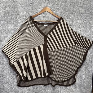 Catherine’s Women’s 2X / 3X Dolman Short Sleeve Cardigan Sweater Geometric